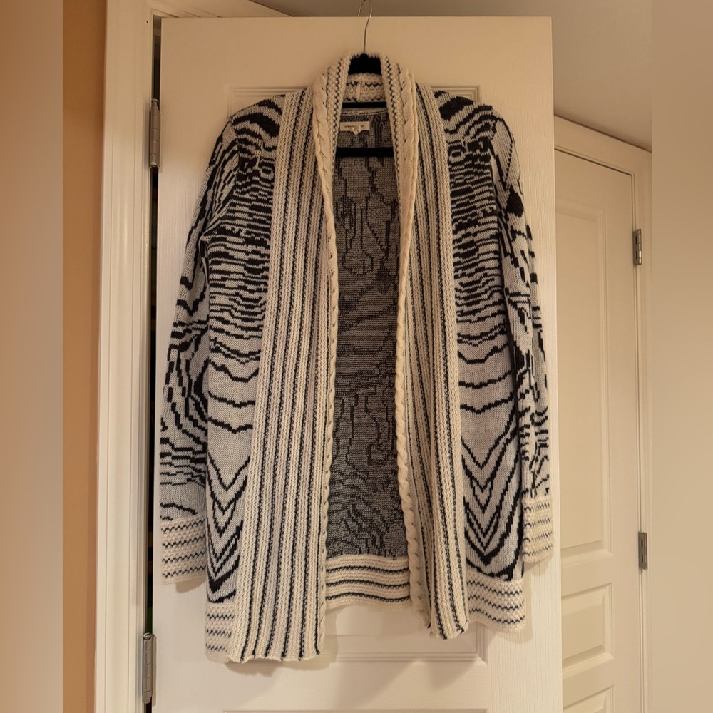 Silence + Noise Brown and Cream Patterned Sweater - Picture 3 of 5